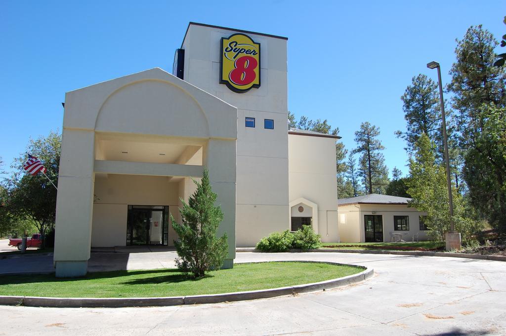 Super 8 By Wyndham שואו לואו מראה חיצוני תמונה